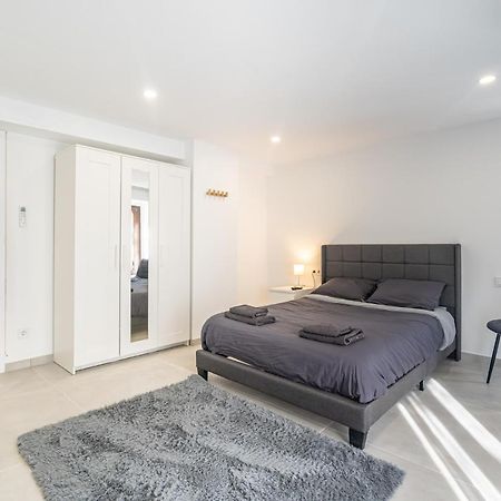 New Modern Cozy Apartment Валенсия Экстерьер фото