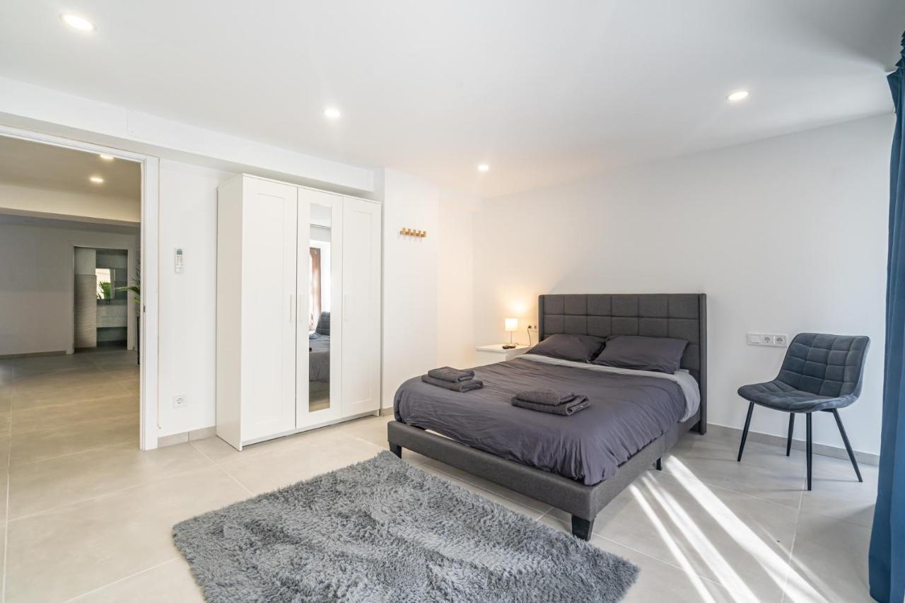 New Modern Cozy Apartment Валенсия Экстерьер фото