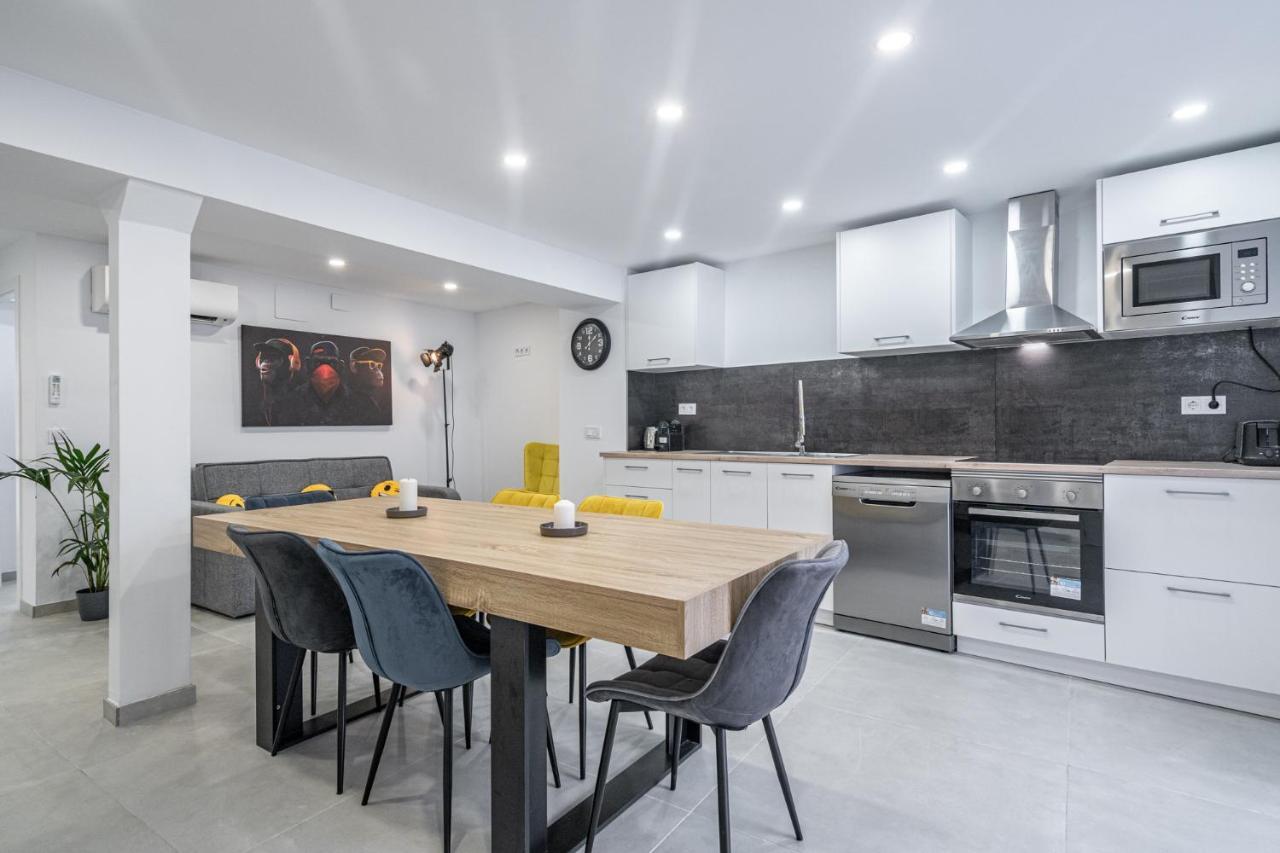 New Modern Cozy Apartment Валенсия Экстерьер фото